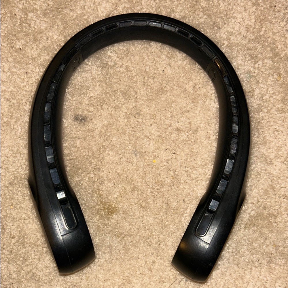 Black Wireless Headphones
